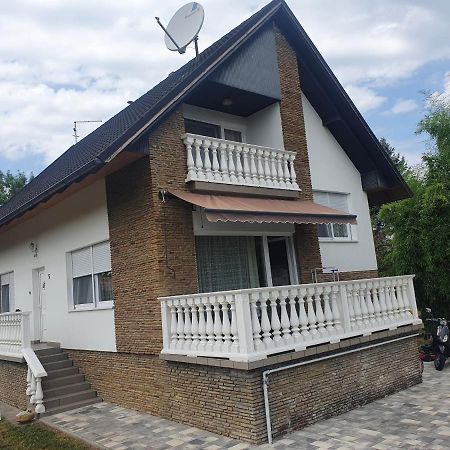 Wolf Vendeghaz Villa Balatonkeresztúr Buitenkant foto
