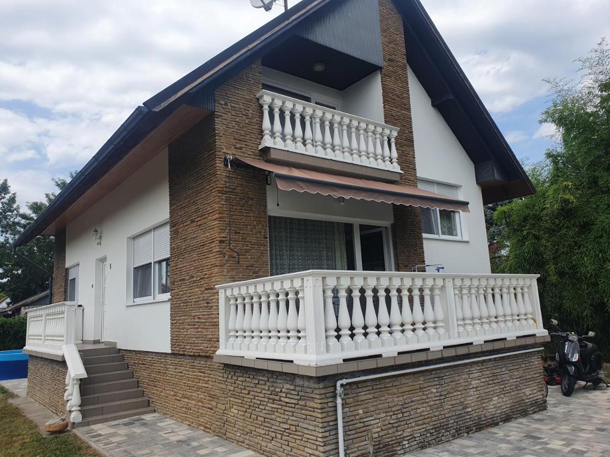 Wolf Vendeghaz Villa Balatonkeresztúr Buitenkant foto
