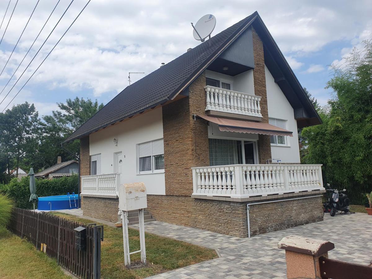 Wolf Vendeghaz Villa Balatonkeresztúr Buitenkant foto