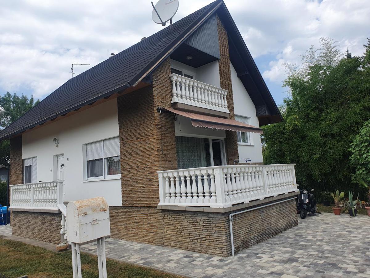 Wolf Vendeghaz Villa Balatonkeresztúr Buitenkant foto